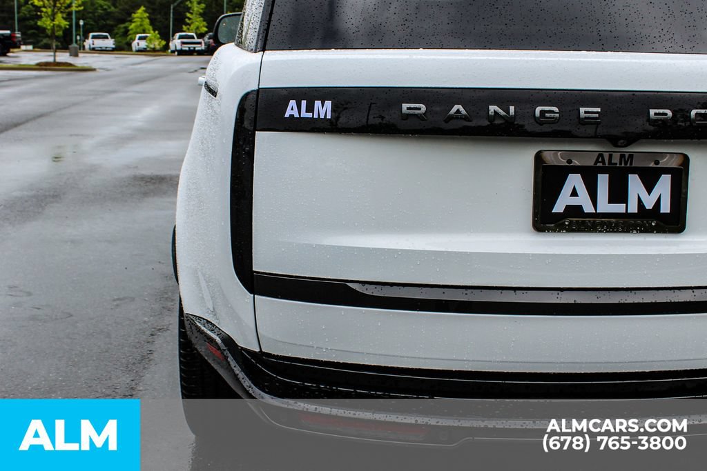 Used 2023 Land Rover Range Rover SE AWD/4WD image 12