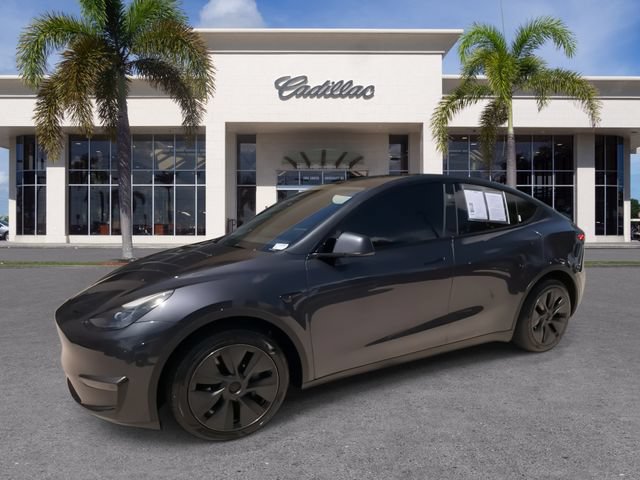 Used 2024 Tesla Model Y Long Range AWD/4WD image 7