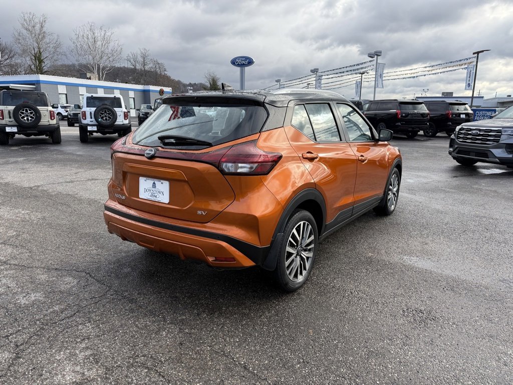 Used 2024 Nissan Kicks SV image 9