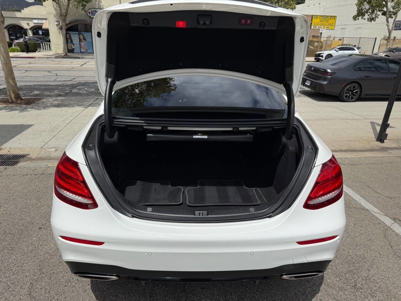 Used 2018 Mercedes-Benz E 300 image 50