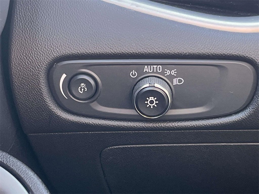 Used 2024 Chevrolet Malibu LT image 29