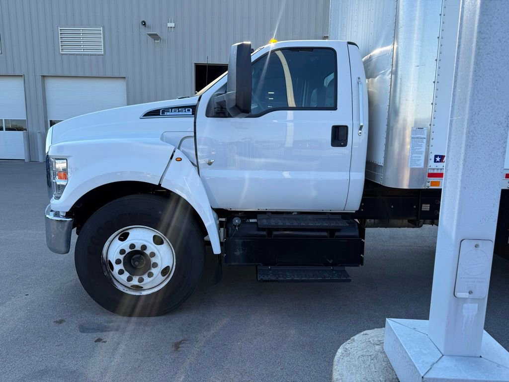 Used 2022 Ford F650 2WD Regular Cab Super Duty image 23