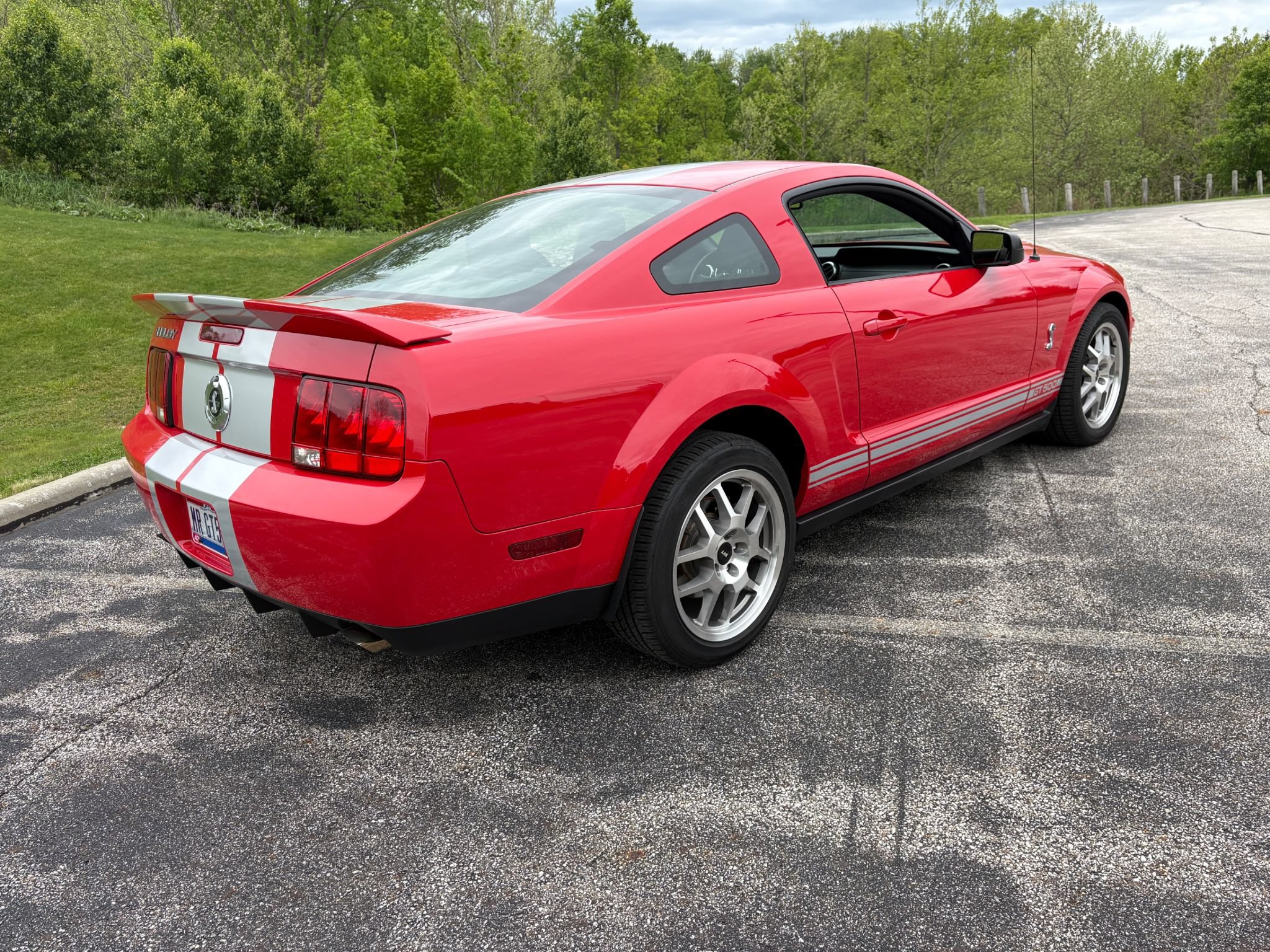 Used 2008 Ford Mustang Shelby GT500 RWD image 16