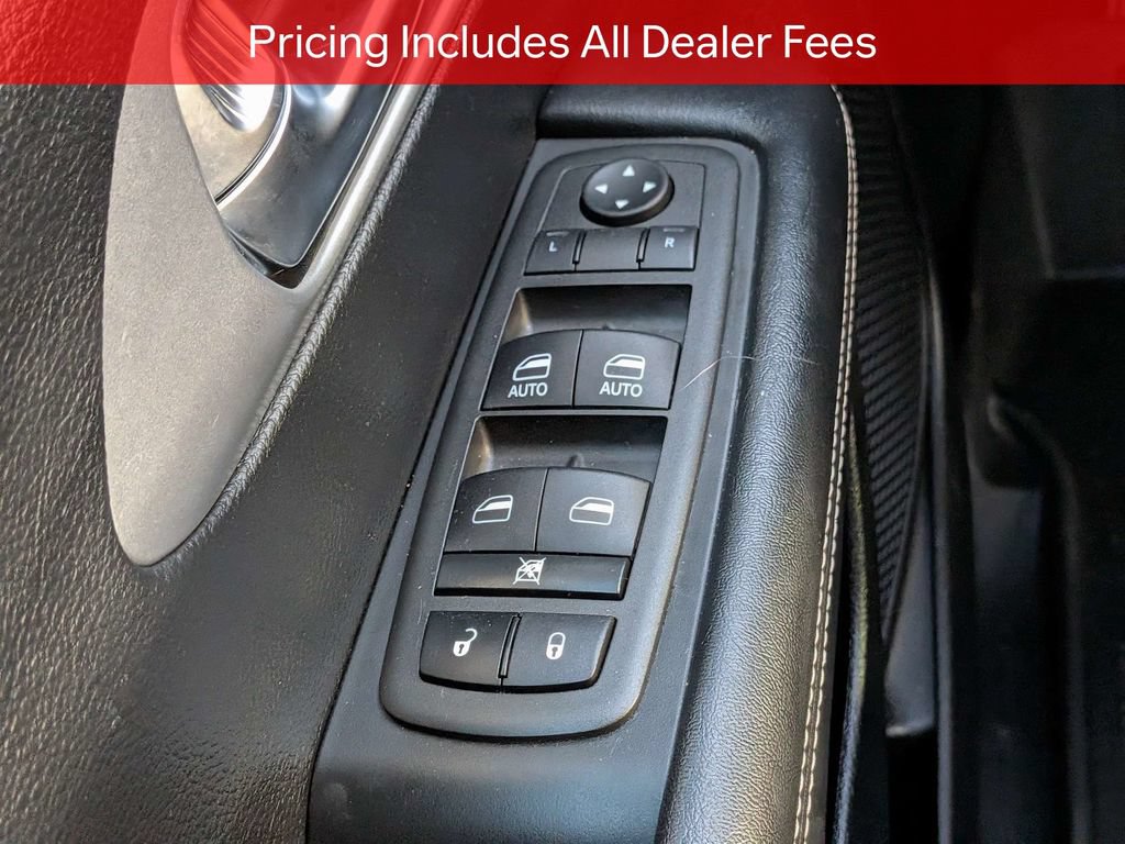 Used 2022 Chrysler Pacifica Touring-L w/ S Appearance Package FWD image 24
