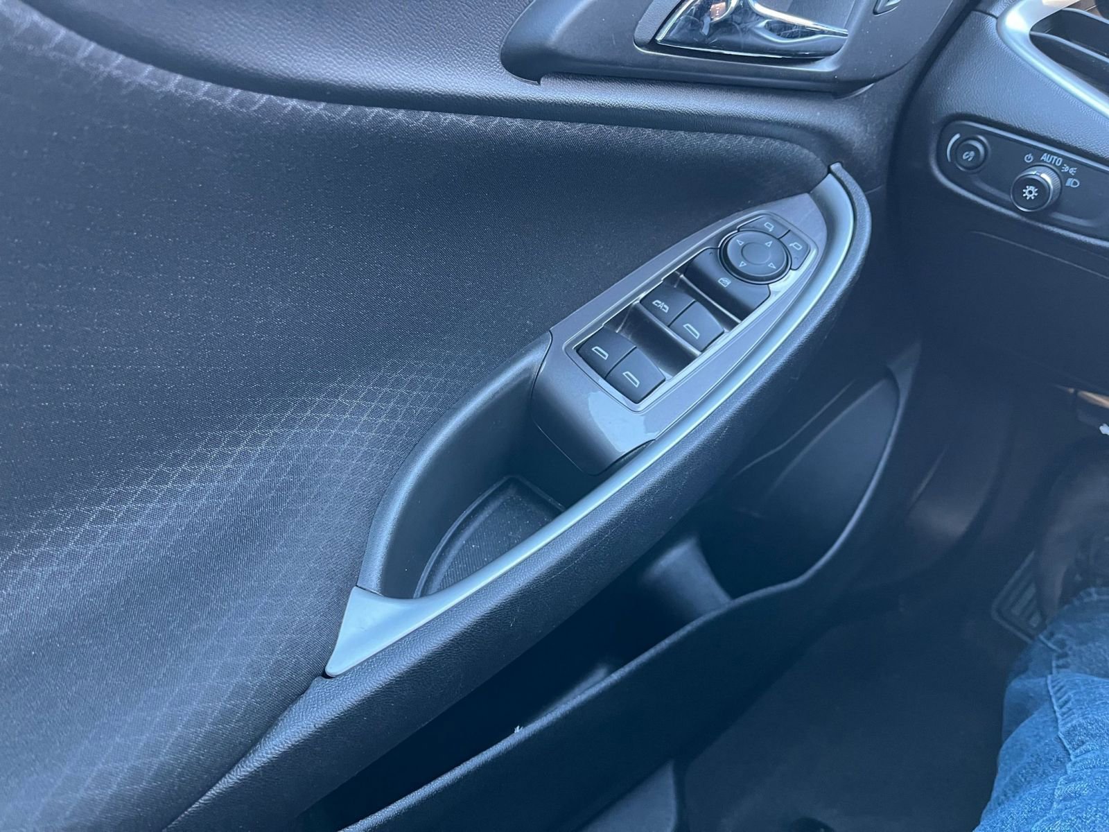 Used 2024 Chevrolet Malibu LT image 20