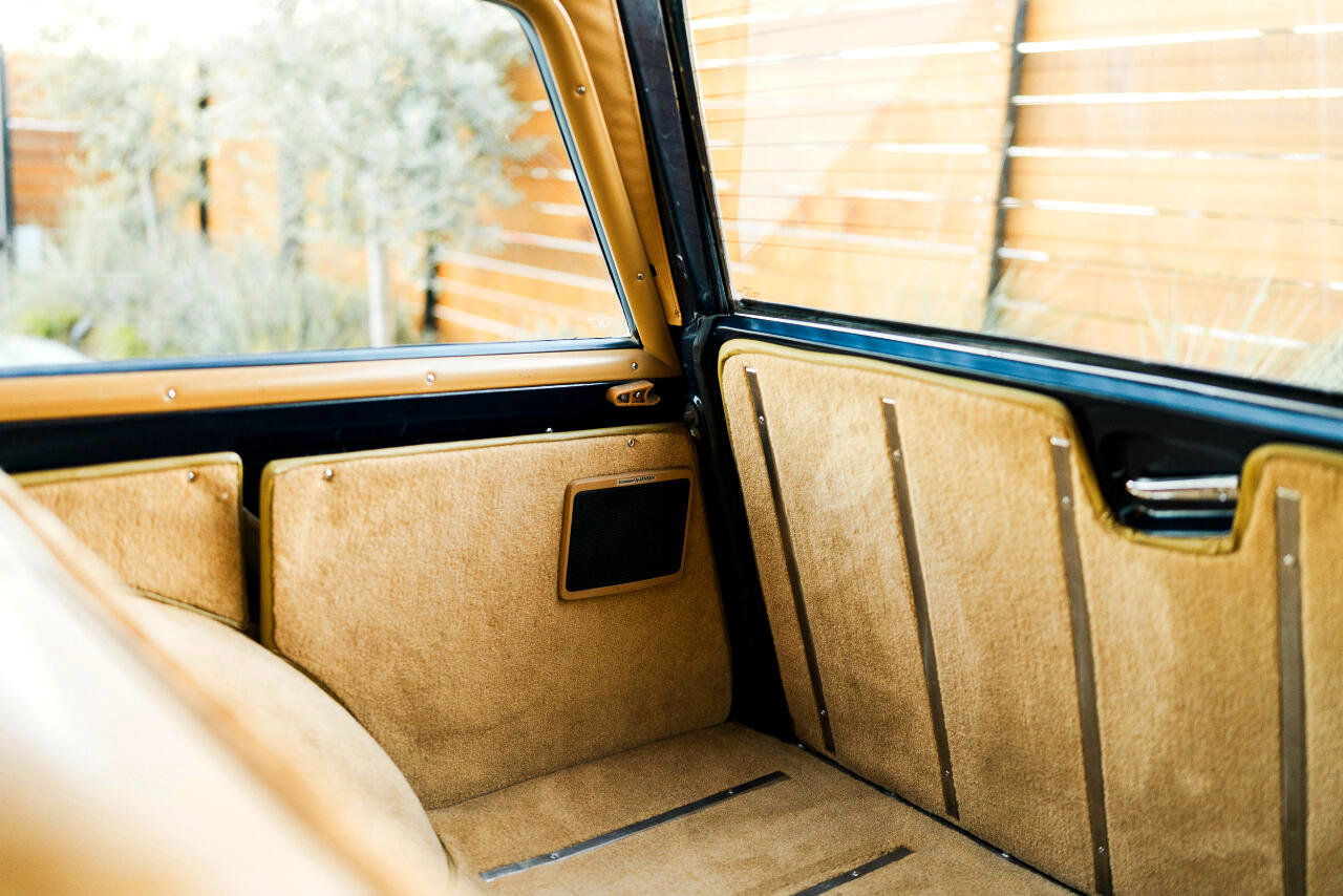 Used 1987 Jeep Grand Wagoneer image 88