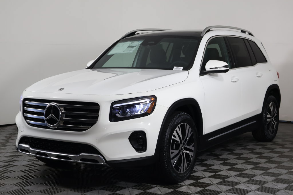 New 2026 Mercedes-Benz GLB 250 image 1