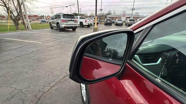 Used 2024 Toyota RAV4 LE image 39