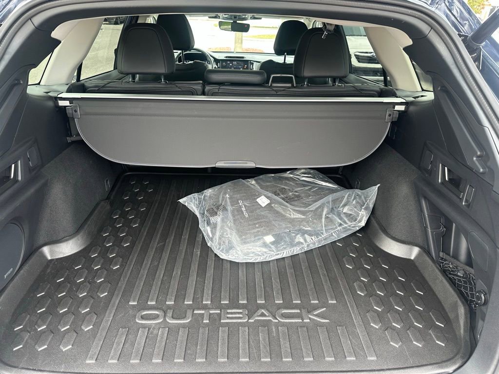 Used 2025 Subaru Outback Limited w/ Popular Package #2 image 7