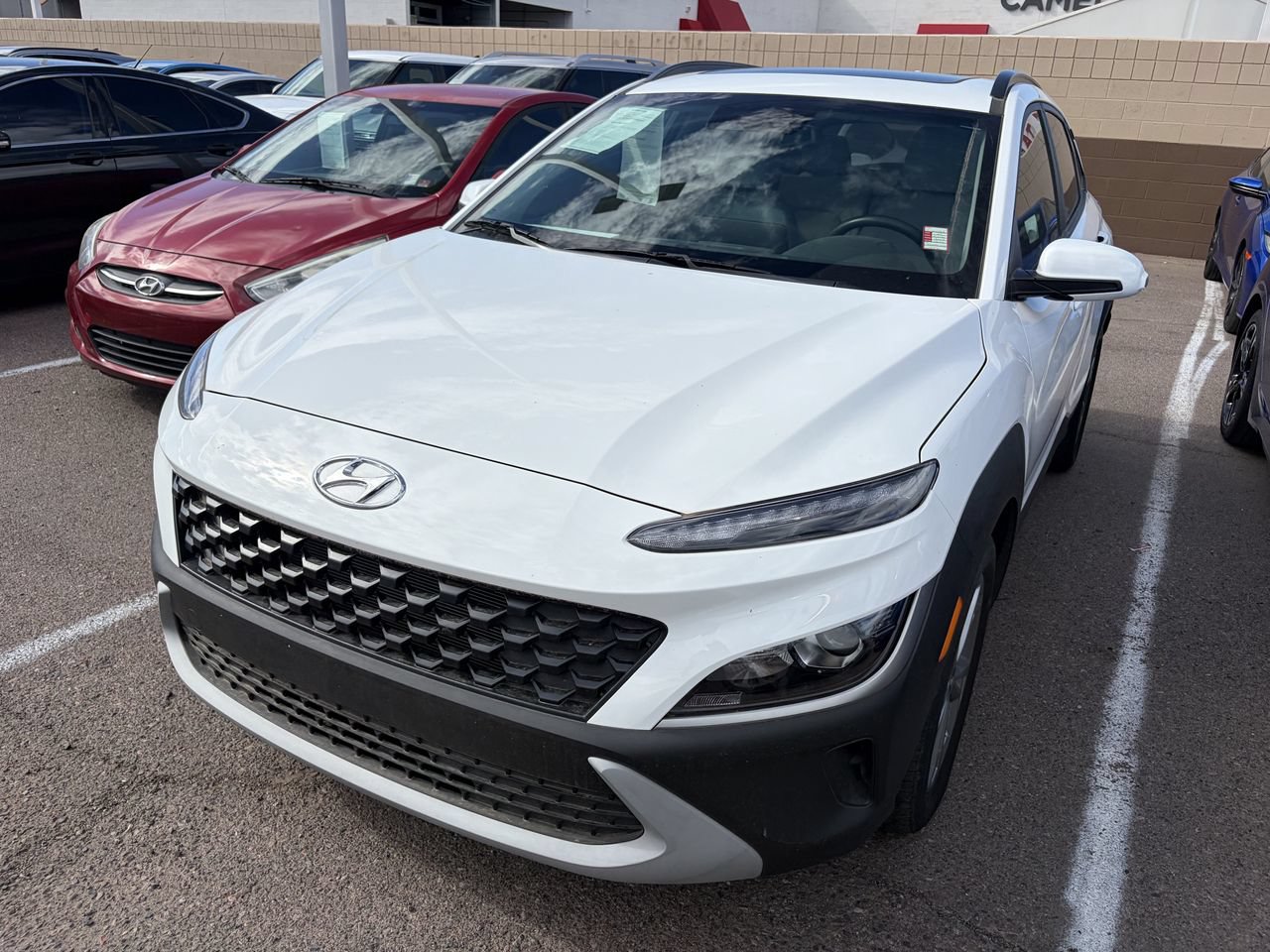 Used 2023 Hyundai Kona SEL w/ Convenience Package FWD image 4