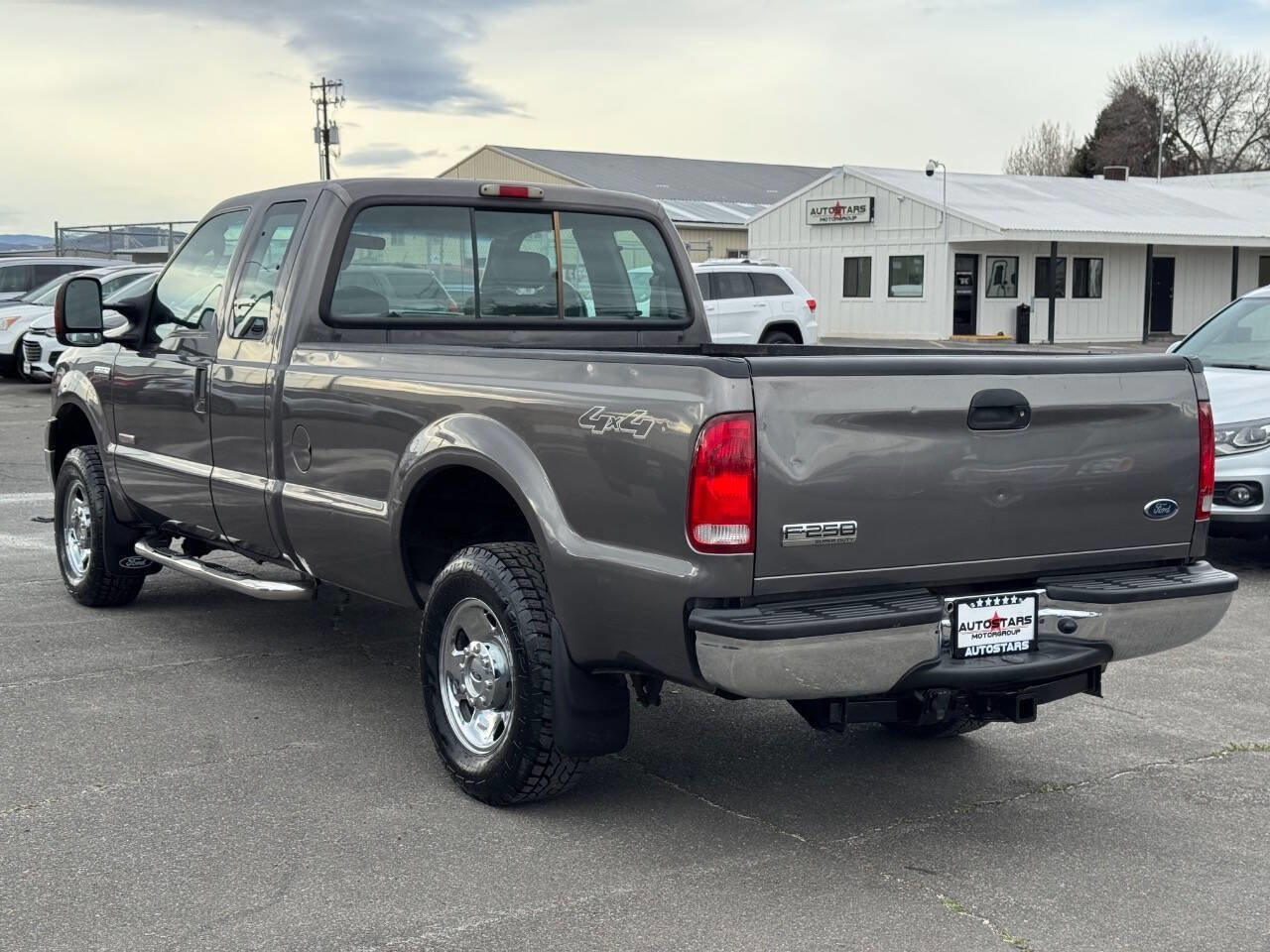 Used 2006 Ford F250 XLT image 3