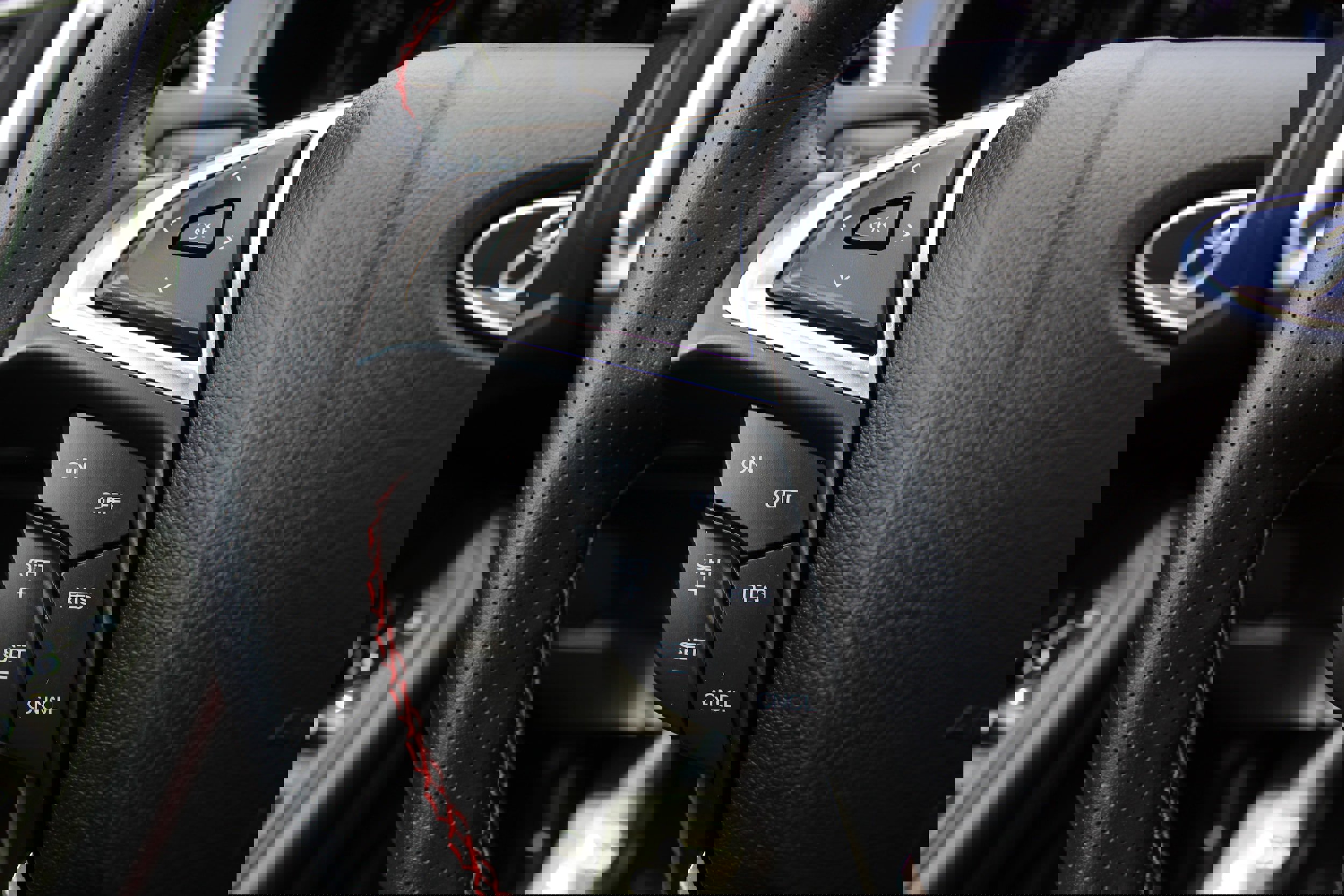 Used 2023 Ford Edge ST-Line image 26