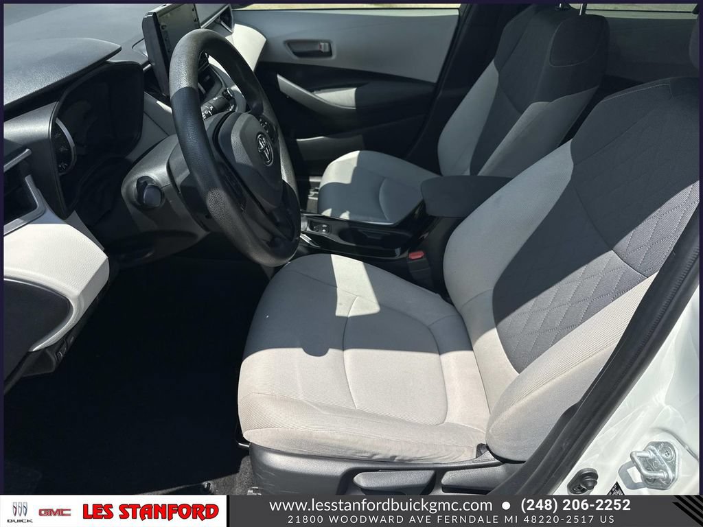 Used 2022 Toyota Corolla LE FWD image 19
