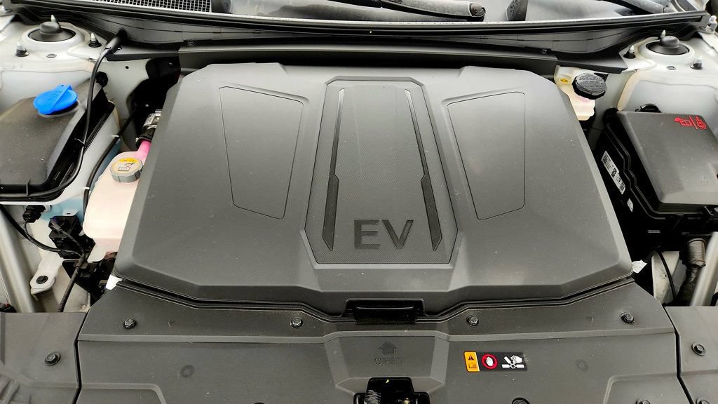 Used 2025 Hyundai Ioniq 5 SEL RWD image 24