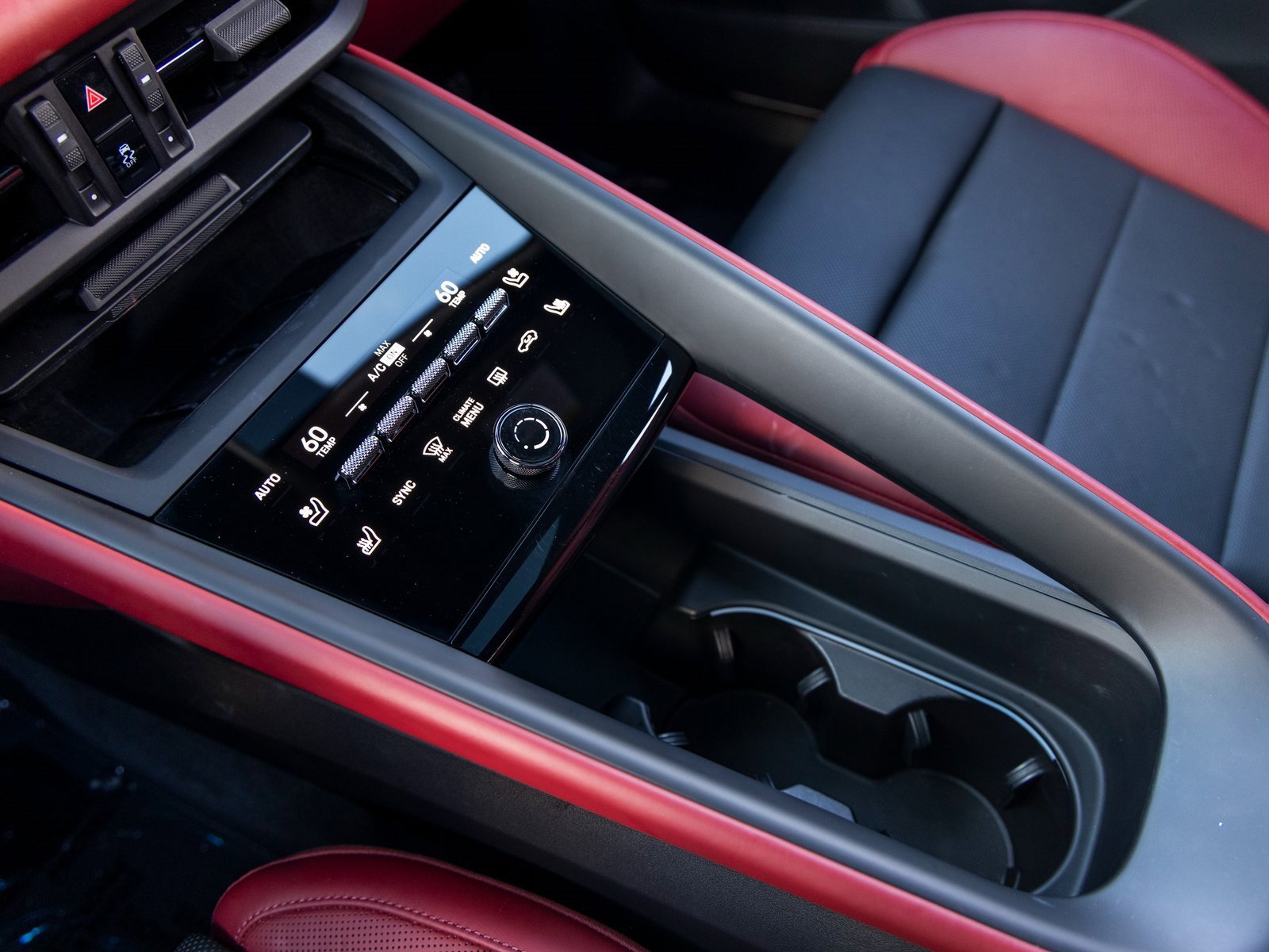 Certified 2024 Porsche Macan 4 Electric image 37