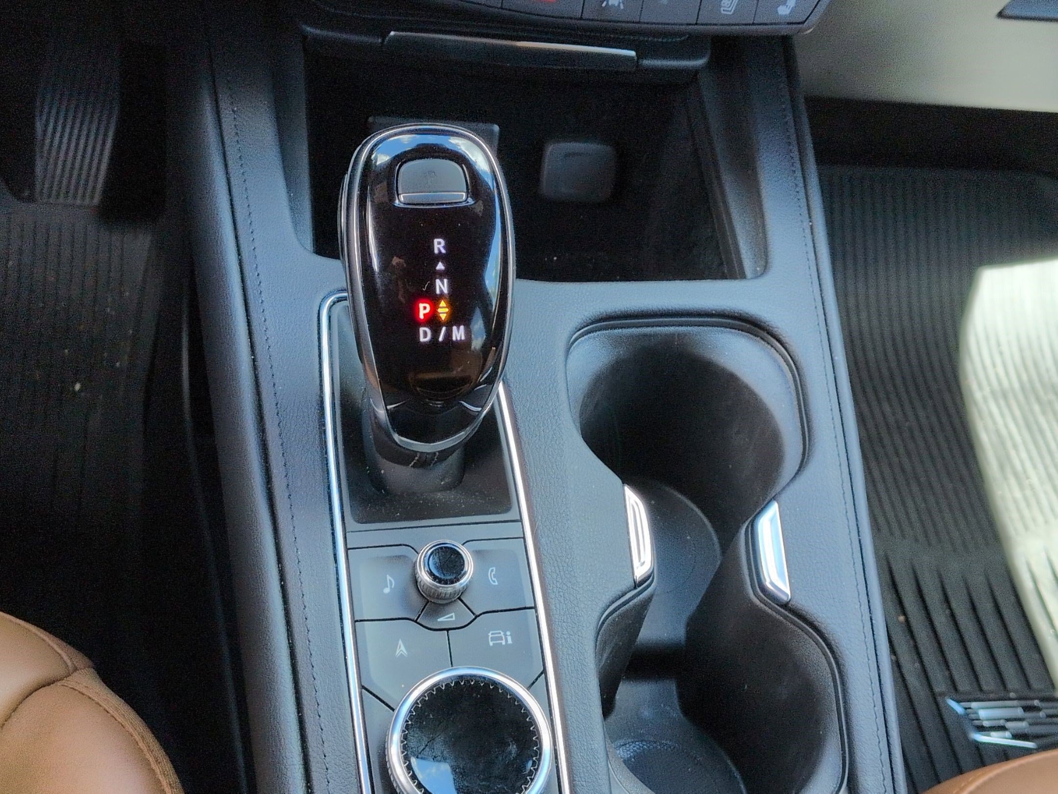 Used 2025 Cadillac XT4 Premium Luxury w/ Technology Package image 25