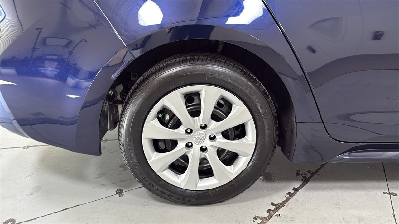 Certified 2025 Toyota Corolla LE image 22