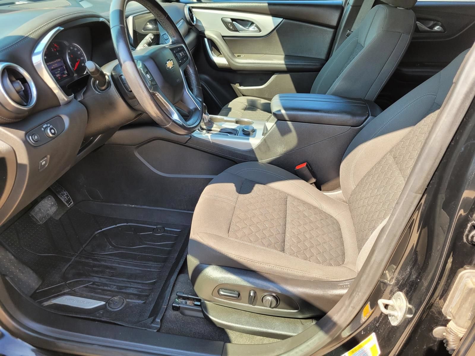 Used 2020 Chevrolet Blazer LT w/ LPO, Floor Liner Package FWD image 21