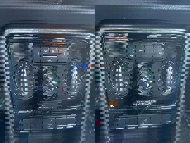 Used 2018 Volkswagen Beetle 2.0T S image 23