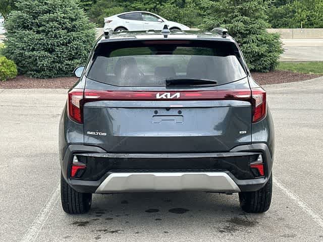 Used 2025 Kia Seltos EX AWD/4WD image 4