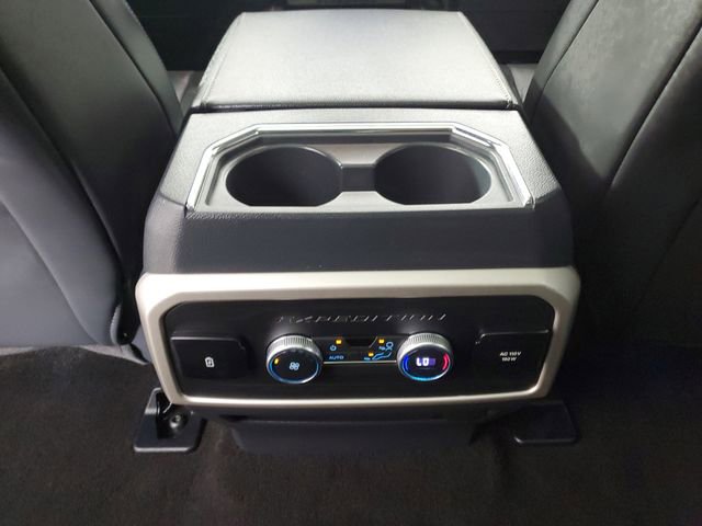 Used 2022 Ford Expedition Max XLT image 16