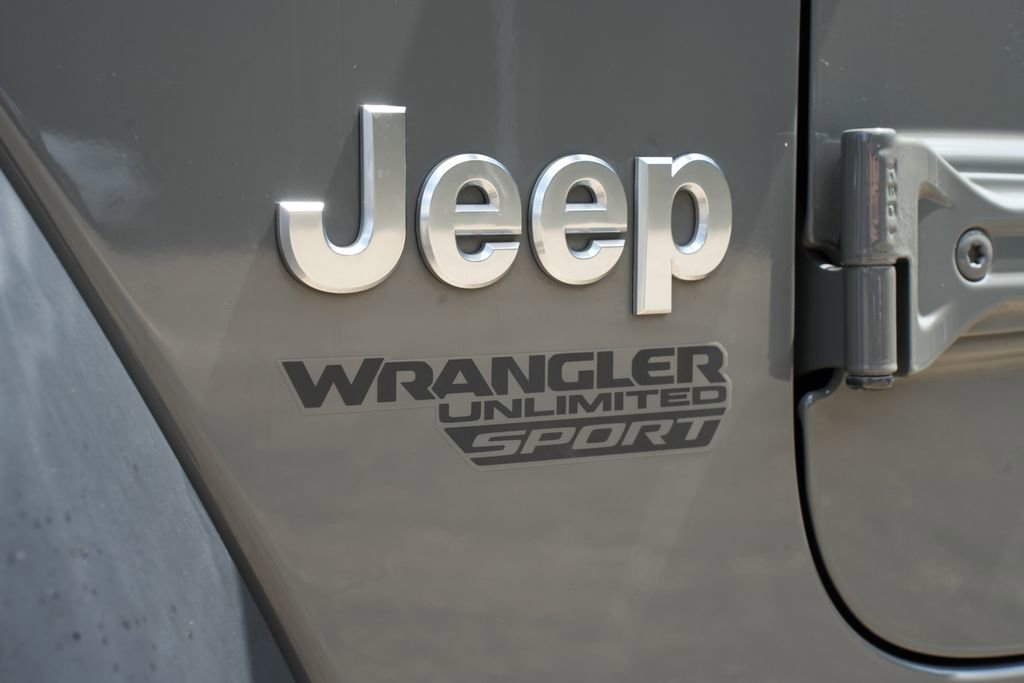 Used 2018 Jeep Wrangler Unlimited Sport S AWD/4WD image 18