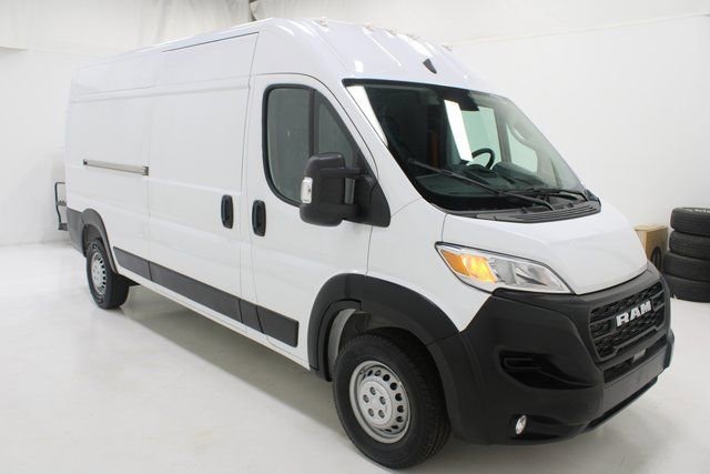 Used 2025 RAM ProMaster 2500 w/ Convenience Group image 23