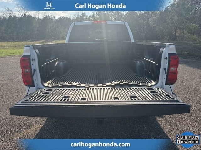 Used 2018 Chevrolet Silverado 1500 LT w/ All Star Edition image 10