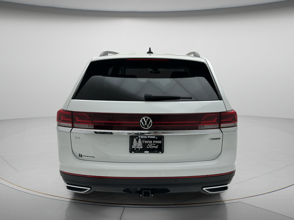Used 2025 Volkswagen Atlas SE AWD/4WD image 6