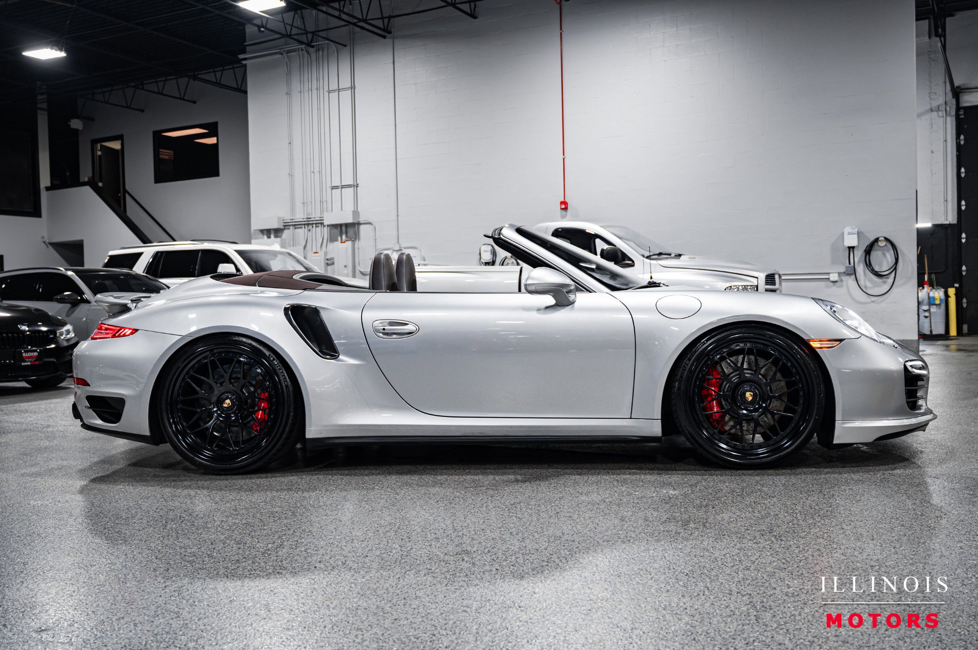 Used 2014 Porsche 911 Turbo image 6