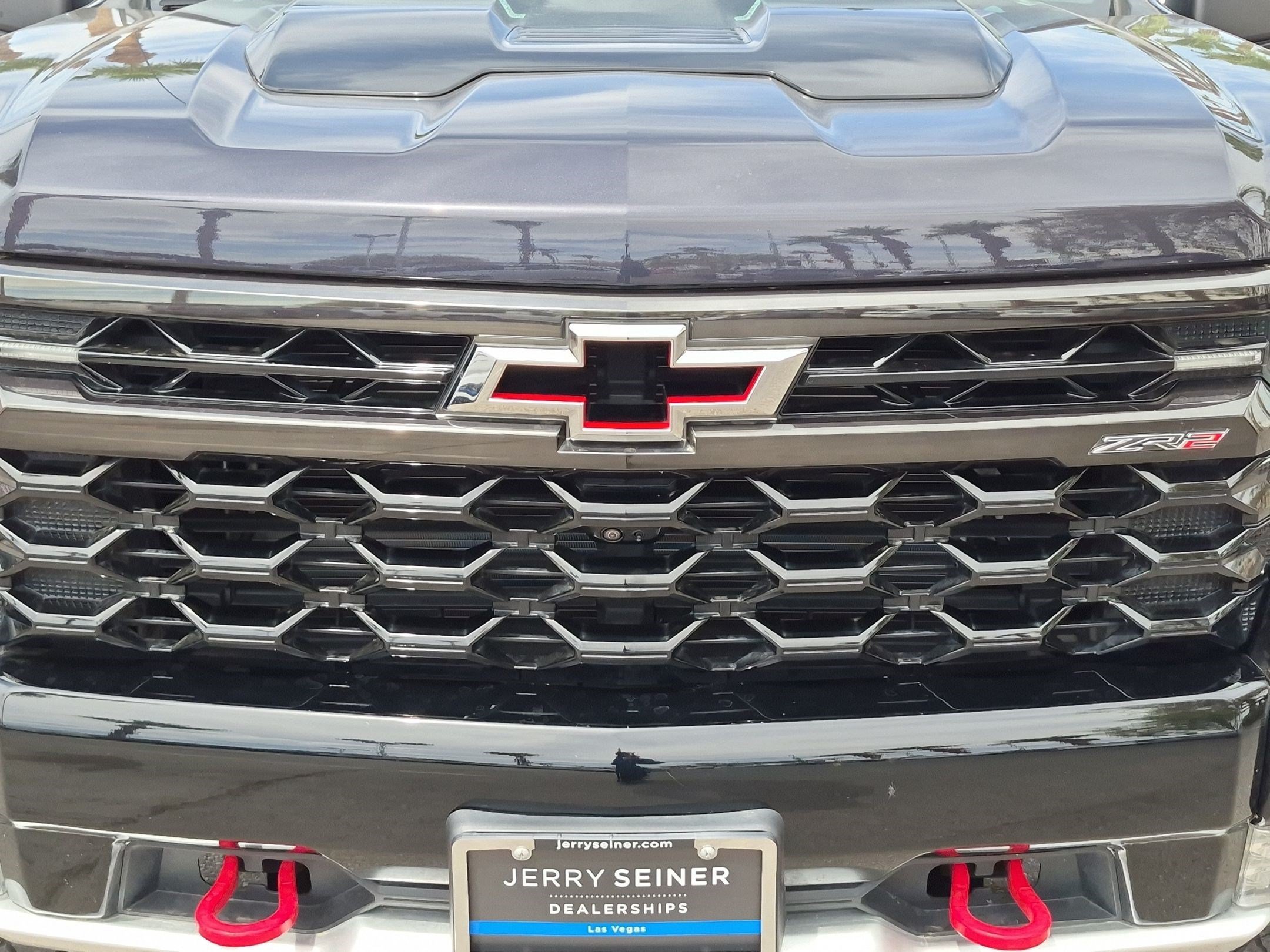 Certified 2022 Chevrolet Silverado 1500 ZR2 w/ Technology Package AWD/4WD image 9