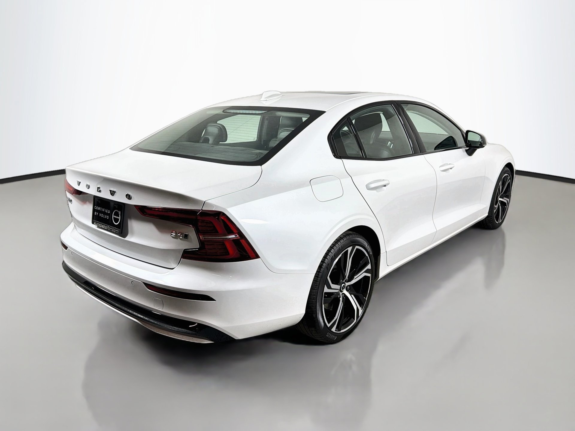 Certified 2024 Volvo S60 B5 Core w/ Climate Package AWD/4WD image 6