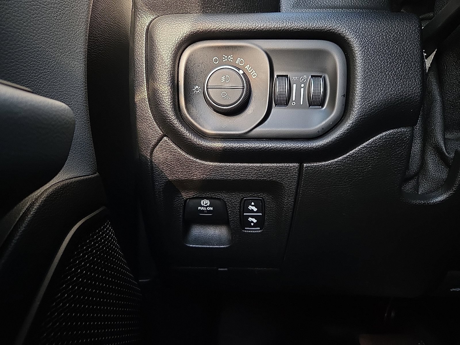 Used 2019 RAM 1500 Big Horn AWD/4WD image 21