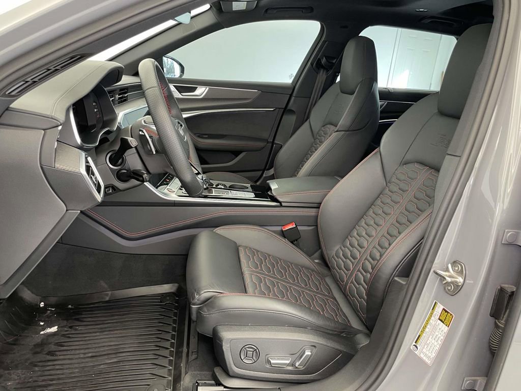 Used 2025 Audi RS 6 performance image 5