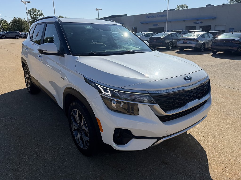 Used 2021 Kia Seltos EX AWD/4WD image 2