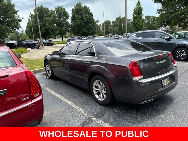 Used 2015 Chrysler 300 Limited RWD image 20