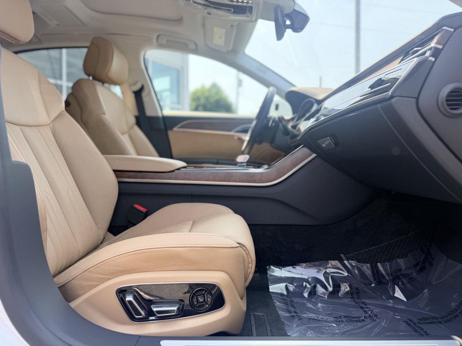 Certified 2021 Audi A8 L 3.0T w/ Executive Plus Package AWD/4WD image 21