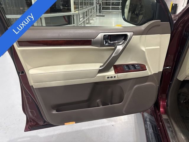 Used 2013 Lexus GX 460 image 10