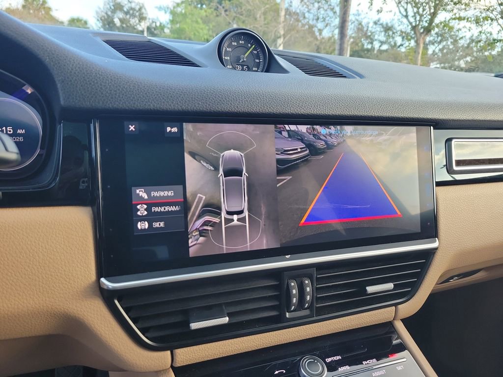 Used 2019 Porsche Cayenne E-Hybrid image 24