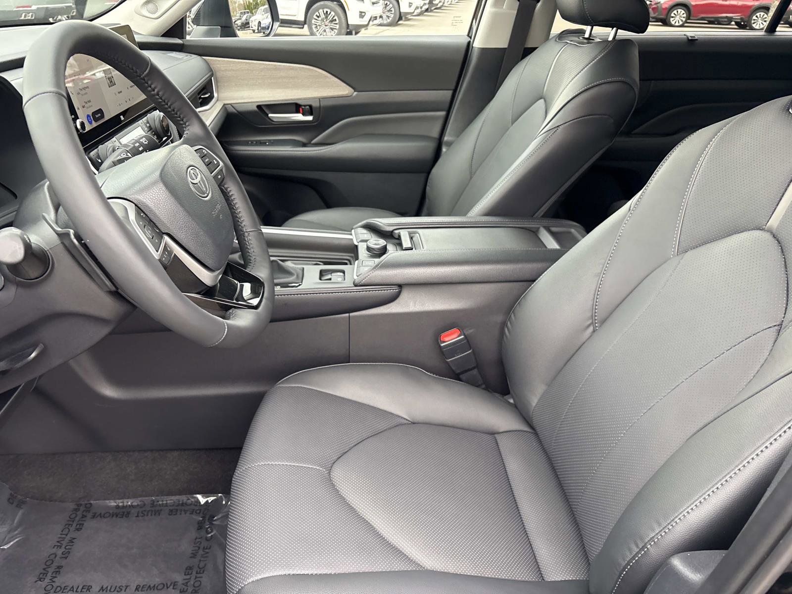 Used 2026 Toyota Grand Highlander Platinum image 15