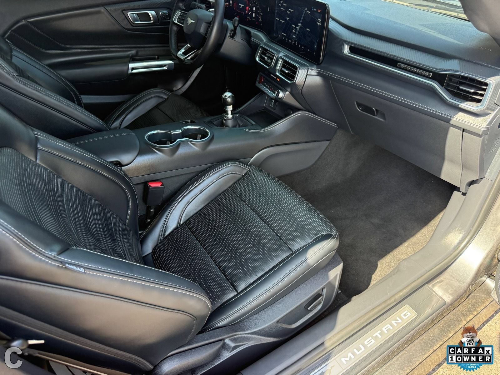 Used 2025 Ford Mustang GT Premium RWD image 28