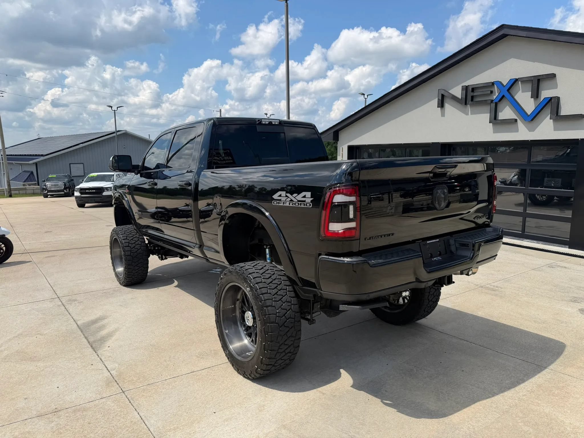 Used 2020 RAM 2500 Limited AWD/4WD image 7