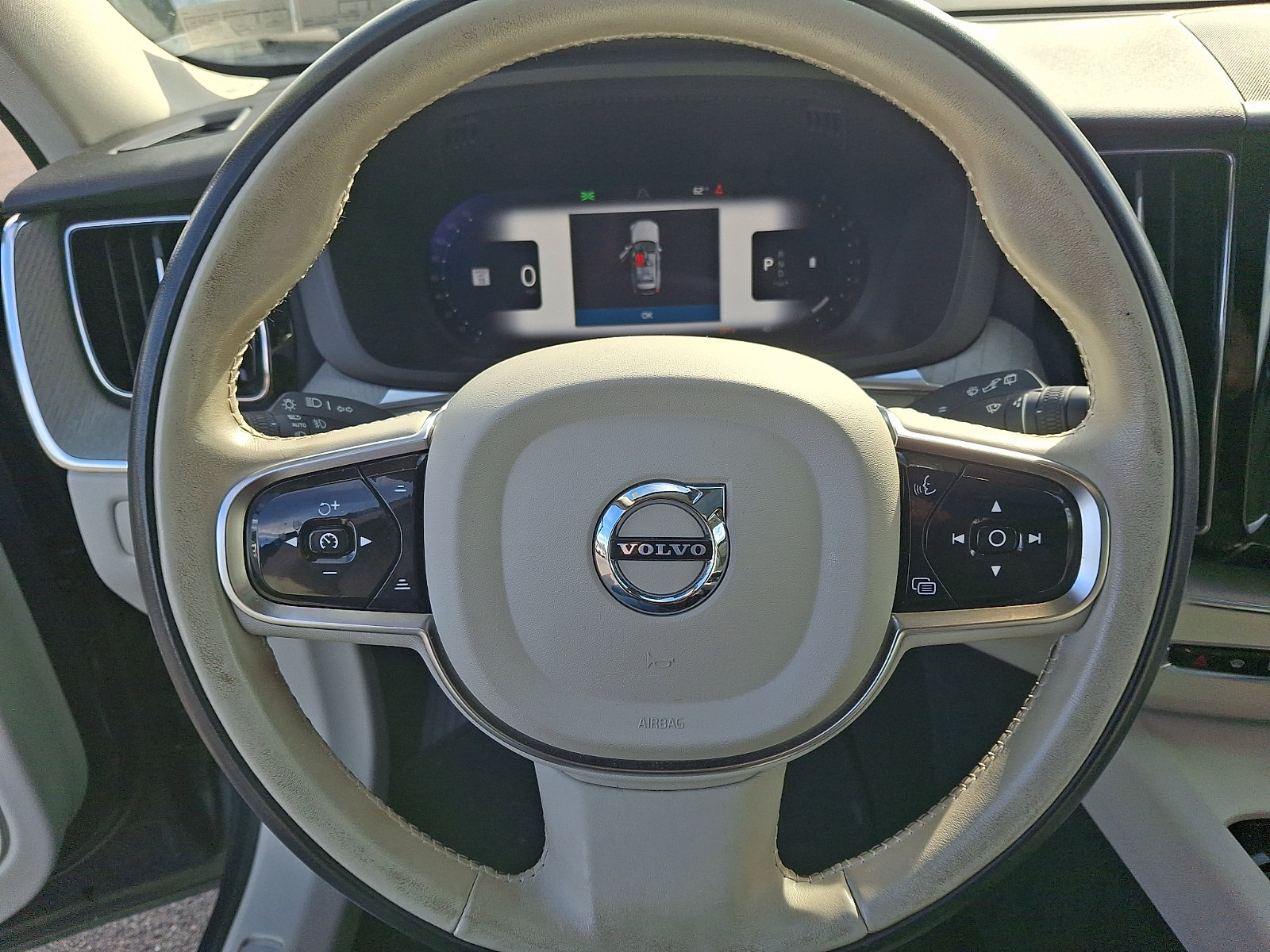 Used 2024 Volvo XC60 B5 Plus w/ Climate Package AWD/4WD image 19