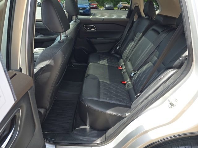 Used 2023 Nissan Rogue Platinum w/ Platinum Premium Package AWD/4WD image 13