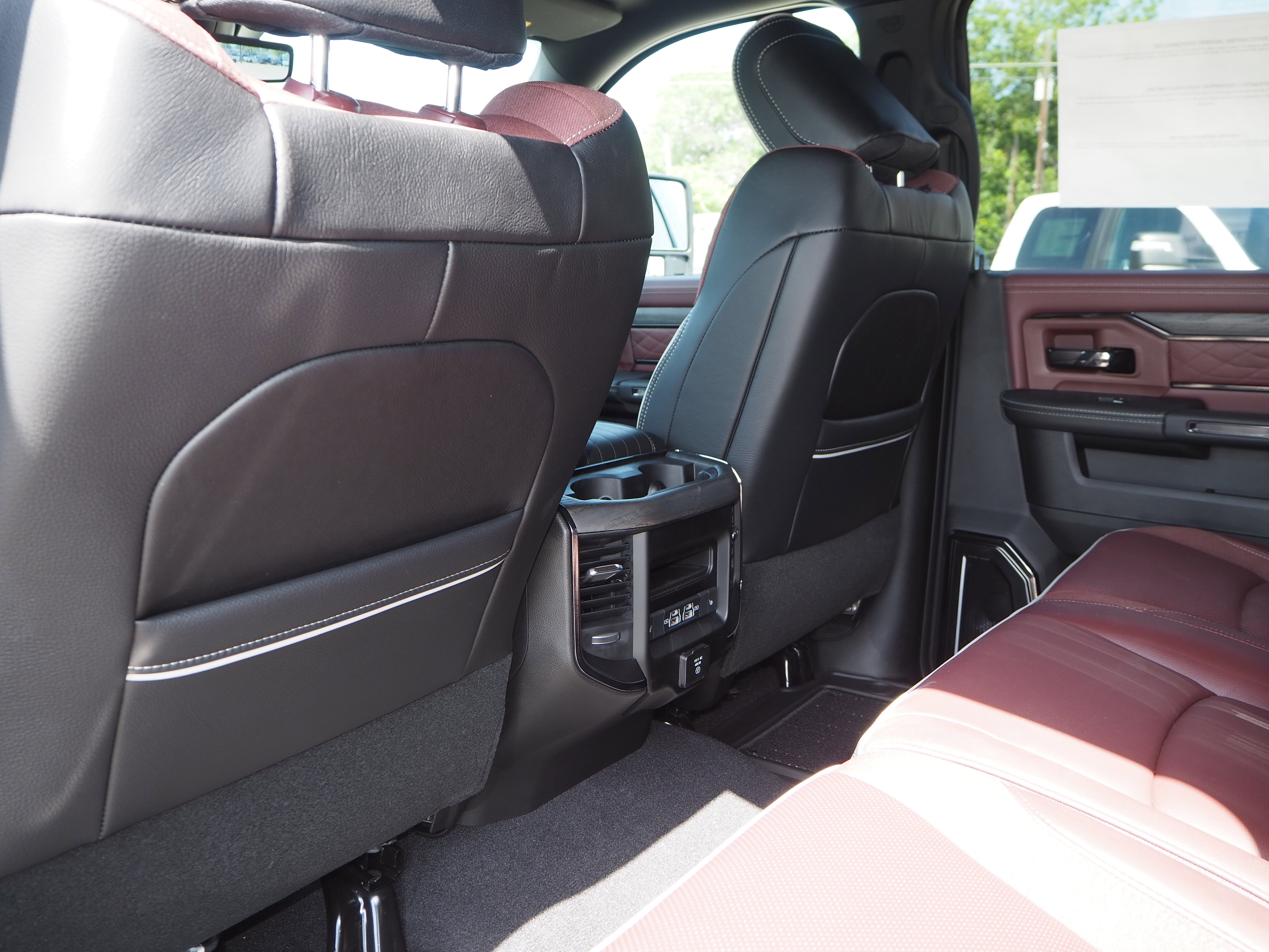 New 2025 RAM 2500 Limited AWD/4WD image 14