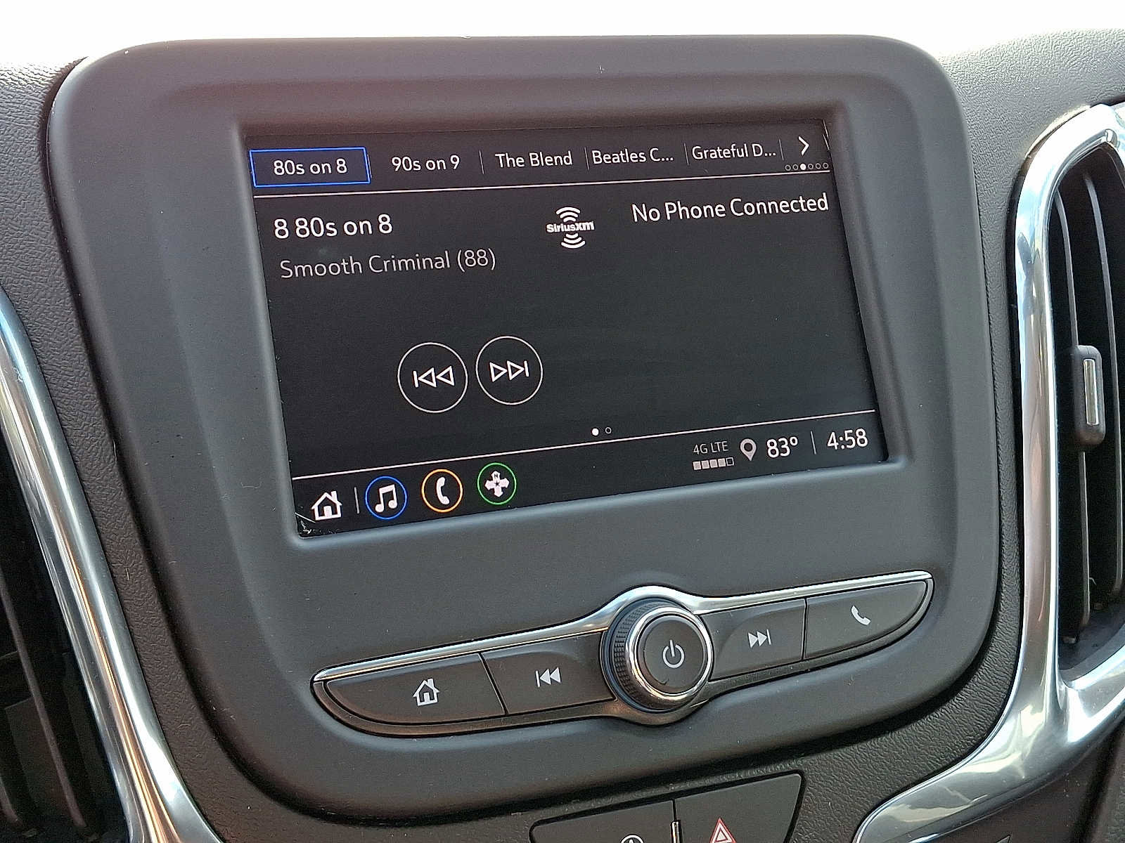 Used 2023 Chevrolet Equinox LT image 18