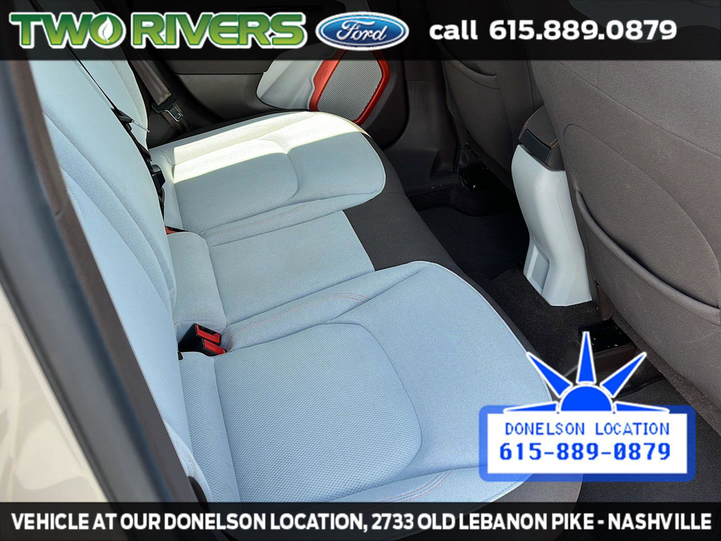 Used 2015 Jeep Renegade Latitude w/ Cold Weather Group FWD image 32