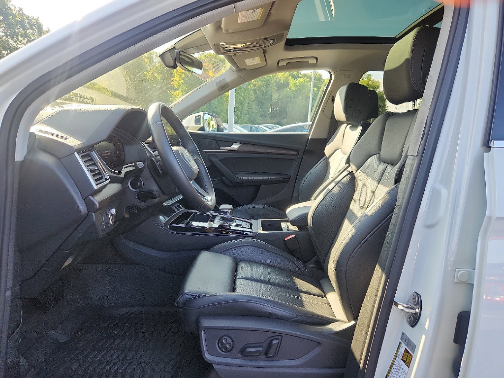 Certified 2024 Audi Q5 2.0T Prestige w/ Prestige Package AWD/4WD image 18