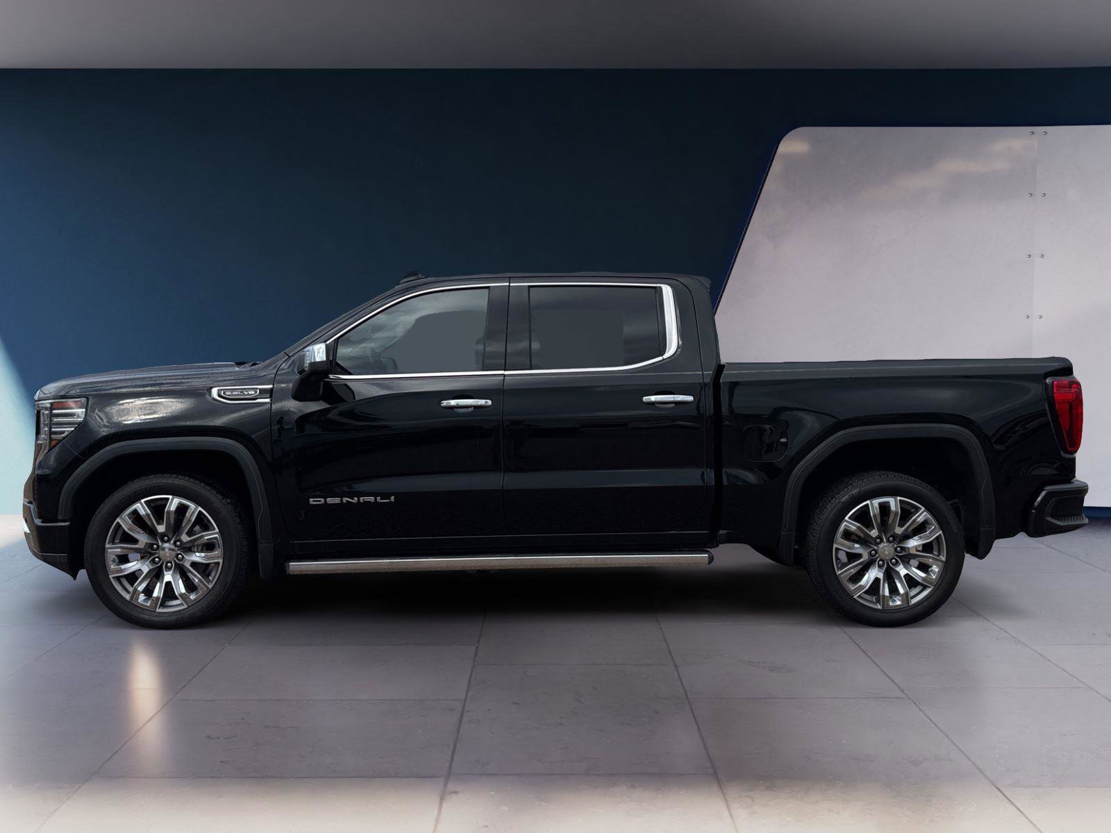 Used 2023 GMC Sierra 1500 Denali w/ Denali Reserve Package image 2