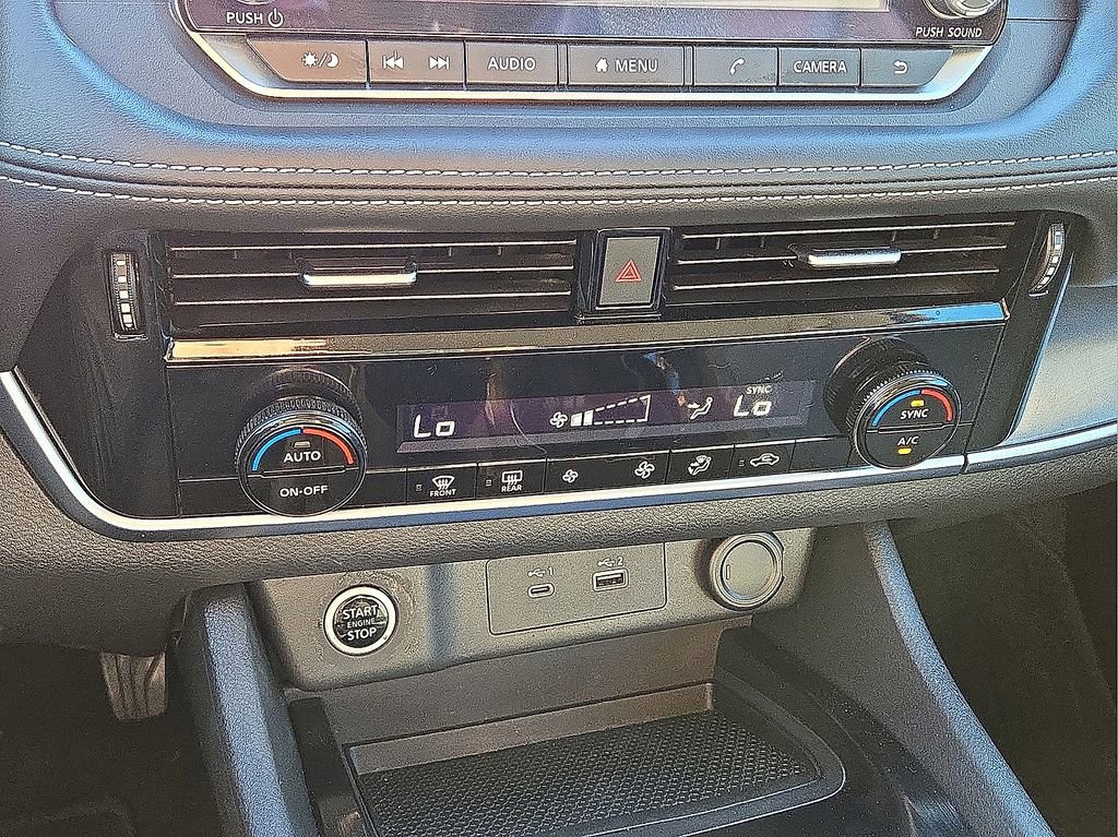 Used 2021 Nissan Rogue SV image 28